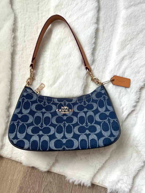Coach Handbags - Coach Teri Shoulder Bag in Signature Denim